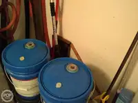 Ọkọ̀ ojú omi kékeré fún tà