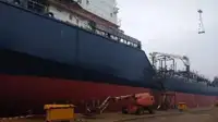 Ọkọ̀ tí ó mú epo / kemikali fún tà