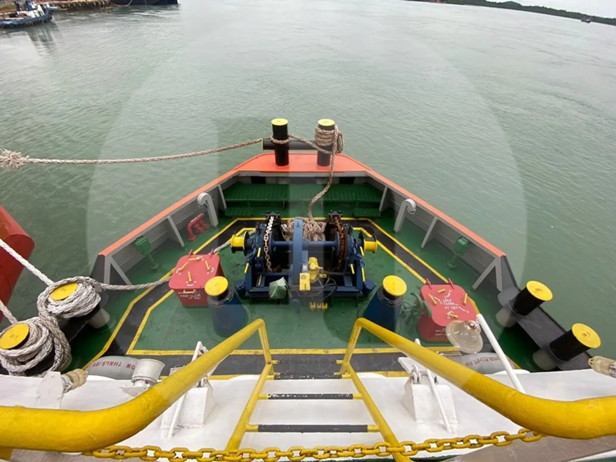 Anchor Handling Tug Supply (AHTS) fún tà