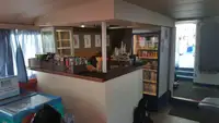 Ọkọ̀ ọpọlọpọ̀ ènìyàn fún tà