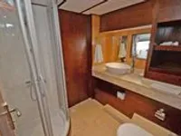Yacht fún tà