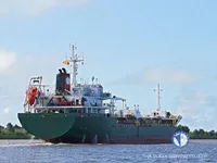 Ọkọ̀ tí ó mú epo / kemikali fún tà