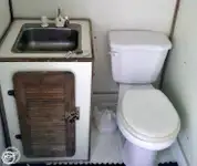 Ọkọ̀ ojú omi ìrìn-àjò fún tà