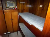 Ọkọ omi ti o fa fún tà