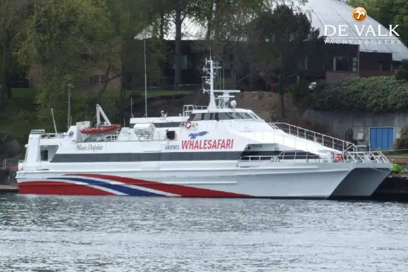 Catamaran fún tà