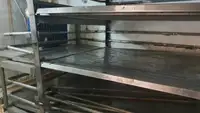 Ọkọ̀ tí ó mú ẹja pọ̀ fún tà