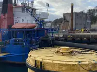 Ọkọ̀ tí ó mú epo / kemikali fún tà