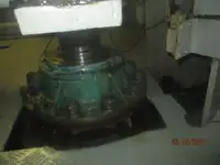 Ọkọ̀ tí wọn fi maa ń gbé ohun èlò tí ó ní ìdáná fún tà