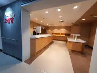 Ọkọ̀ tí wọn fi maa ń gbé ohun èlò tí ó ní ìdáná fún tà