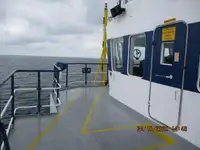 Ọkọ̀ tí wọn fi maa ń gbé ohun èlò tí ó ní ìdáná fún tà