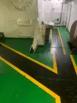 Ọkọ omi ti o mu ọja fún tà