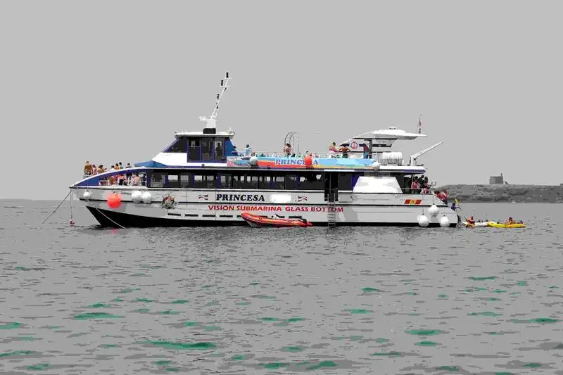 Catamaran fún tà