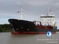 Ọkọ̀ tí ó mú epo / kemikali fún tà