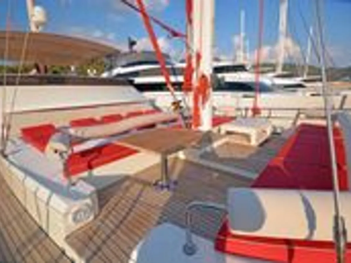 Yacht fún tà