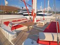Yacht fún tà