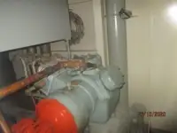 Ọkọ̀ tí wọn fi maa ń gbé ohun èlò tí ó ní ìdáná fún tà
