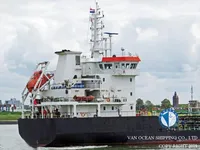Ọkọ̀ tí ó mú epo / kemikali fún tà