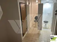Ọkọ omi ti o mu ọja fún tà