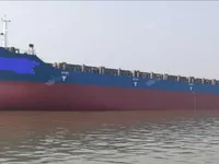 Ọkọ̀ ojú omi tí ó mú àwọn ìkọ́kọ̀ fún tà