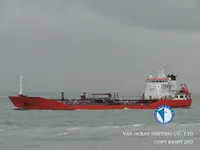 Ọkọ̀ tí ó mú epo / kemikali fún tà