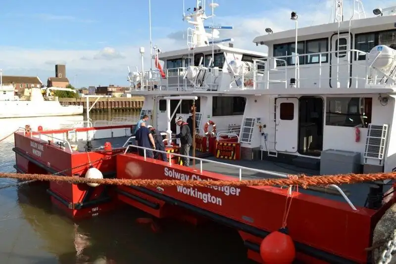 Catamaran fún tà