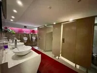 Ọkọ̀ ọpọlọpọ̀ ènìyàn fún tà