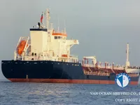 Ọkọ̀ tí ó mú epo / kemikali fún tà