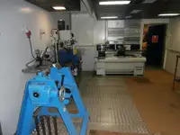 Ọkọ̀ ojú omi tí ó mú àwọn ìkọ́kọ̀ fún tà