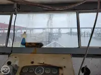 Ọkọ omi ti o mu ọja fún tà
