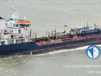 Ọkọ̀ tí ó mú epo / kemikali fún tà