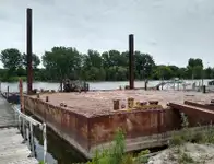 Barge fun tita