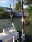 Ọkọ̀ ojú omi tí ó mú ìdọ̀tí fún tà