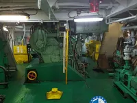 Ọkọ̀ tí ó mú epo / kemikali fún tà