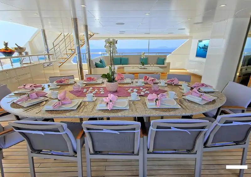 Yacht fún tà