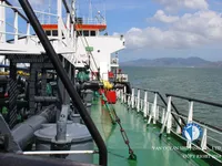 Ọkọ̀ tí ó mú epo / kemikali fún tà