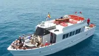 Ọkọ̀ ọpọlọpọ̀ ènìyàn fún tà