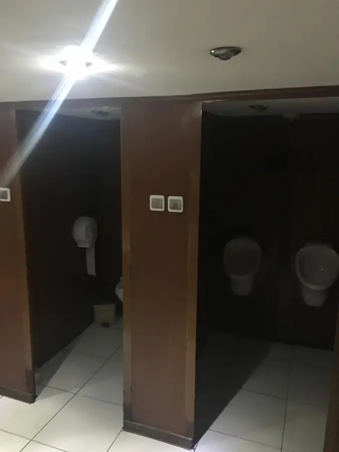 Ọkọ̀ ojú omi ìrìn-àjò fún tà