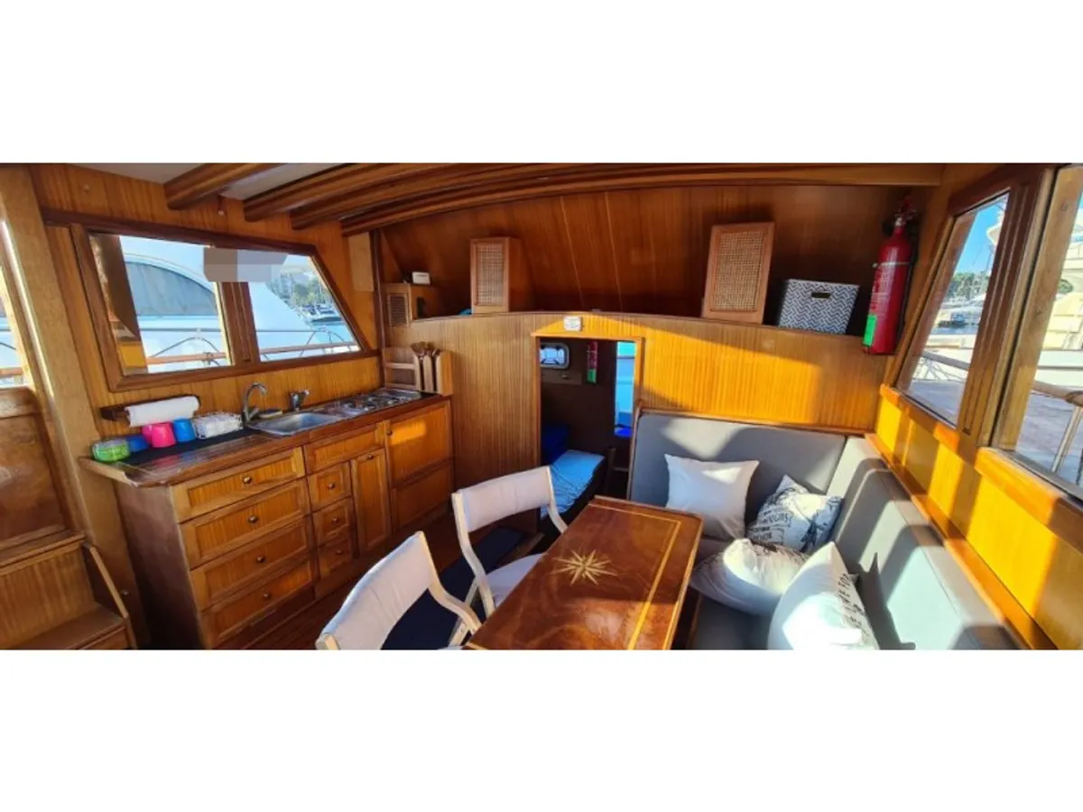 Yacht fún tà