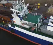 Ọkọ̀ ojú omi tí ó mú ìdọ̀tí fún tà