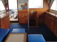 Ọkọ̀ ojú omi ìrìn-àjò fún tà
