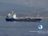 Ọkọ̀ tí ó mú epo / kemikali fún tà