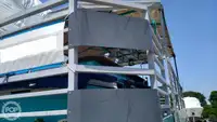 Ọkọ̀ ojú omi tí ó mú àwọn ìkọ́kọ̀ fún tà