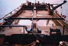 Ọkọ̀ ojú omi tí ó mú ìdọ̀tí fún tà