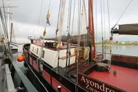 Yacht fún tà