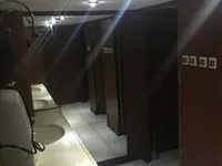 Ọkọ̀ ọpọlọpọ̀ ènìyàn fún tà