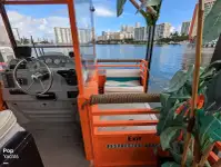 Ọkọ̀ ojú omi ìrìn-àjò fún tà
