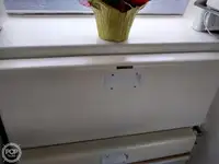 Ọkọ̀ ojú omi kékeré fún tà