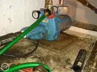 Ọkọ̀ ojú omi kékeré fún tà