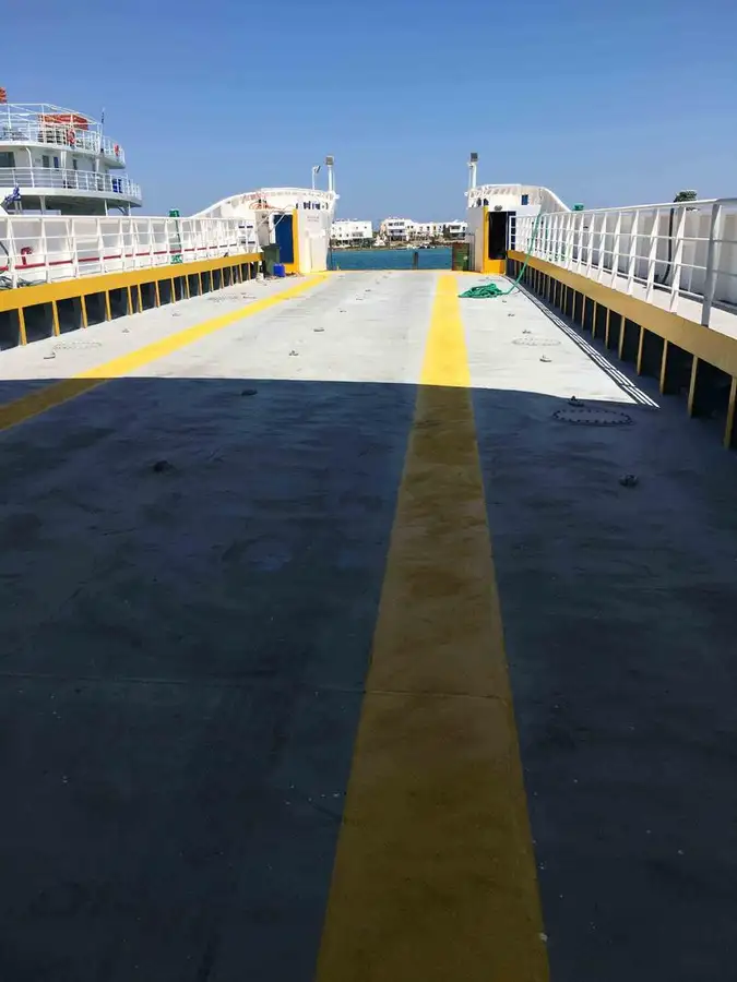 Ọkọ omi Landing, Tank fún tà