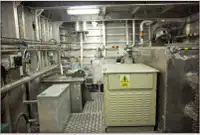 Ọkọ̀ tí wọn fi maa ń gbé ohun èlò tí ó ní ìdáná fún tà
